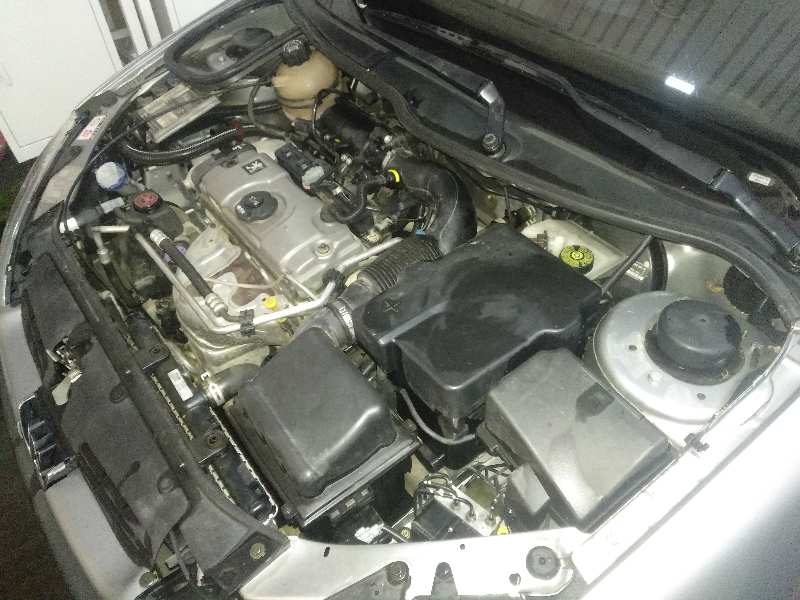 PEUGEOT 206 BERLINA XS-Line Motor 1,4 Ltr. - 55 kW foto 9