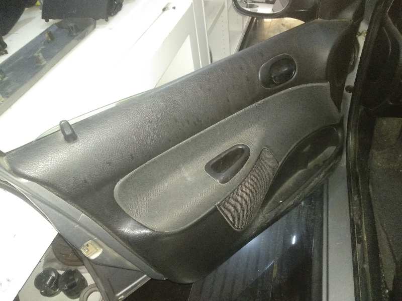 PEUGEOT 206 BERLINA XS-Line Motor 1,4 Ltr. - 55 kW foto 10