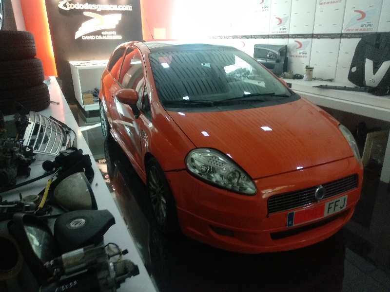 FIAT GRANDE PUNTO (199) 1.9 8V Multijet Sport   |   09.05 - 12.07 foto 2