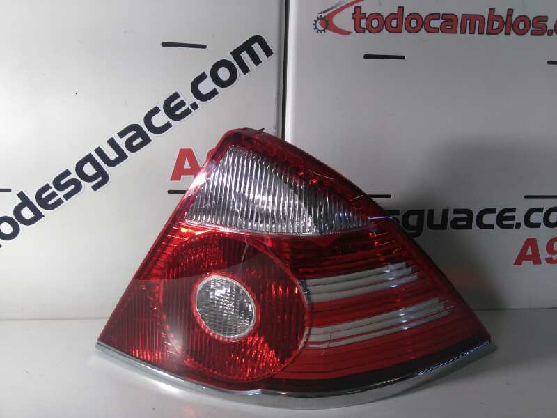 PILOTO TRASERO DERECHO FORD MONDEO BERLINA (GE) Ambiente (06.2003->) (D)   |   06.03 - ...