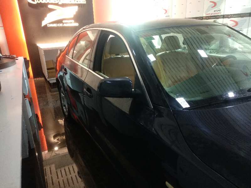 BMW SERIE 5 BERLINA (E60) 520d   |   09.05 - 12.07 foto 5
