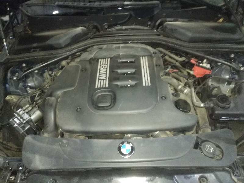 BMW SERIE 5 BERLINA (E60) 520d   |   09.05 - 12.07 foto 10