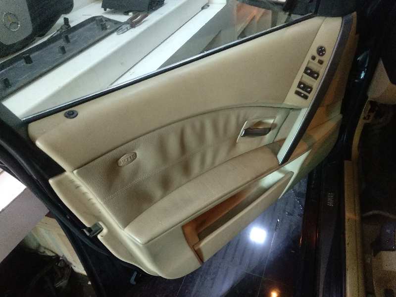 BMW SERIE 5 BERLINA (E60) 520d   |   09.05 - 12.07 foto 11