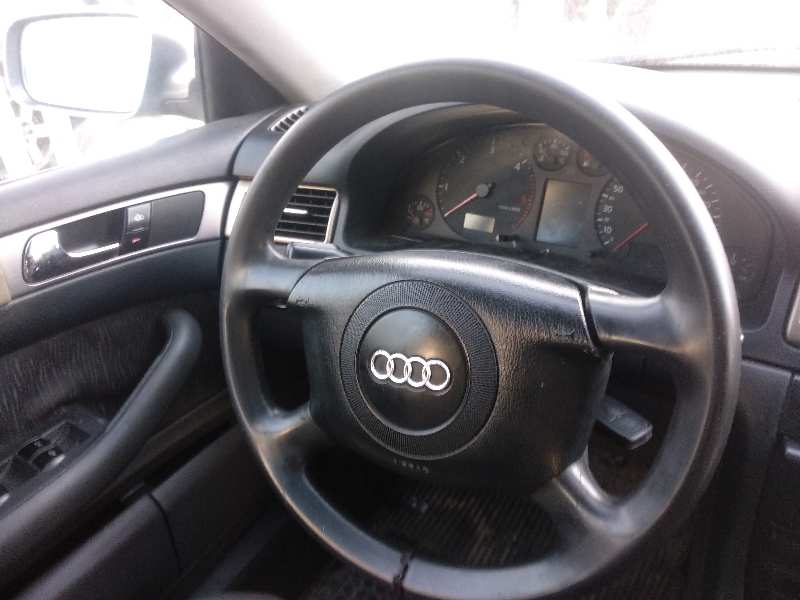 AUDI A6 AVANT (4B5) 2.5 TDI   |   06.01 - 12.01 foto 9