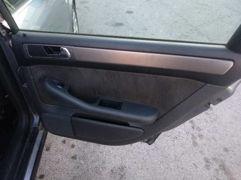 AUDI A6 AVANT (4B5) 2.5 TDI   |   06.01 - 12.01 foto 12