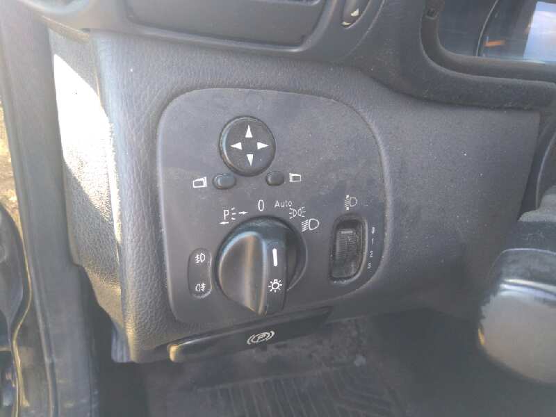 MERCEDES CLASE C (W203) BERLINA 180 (203.035)   |   12.00 - 12.02 foto 9