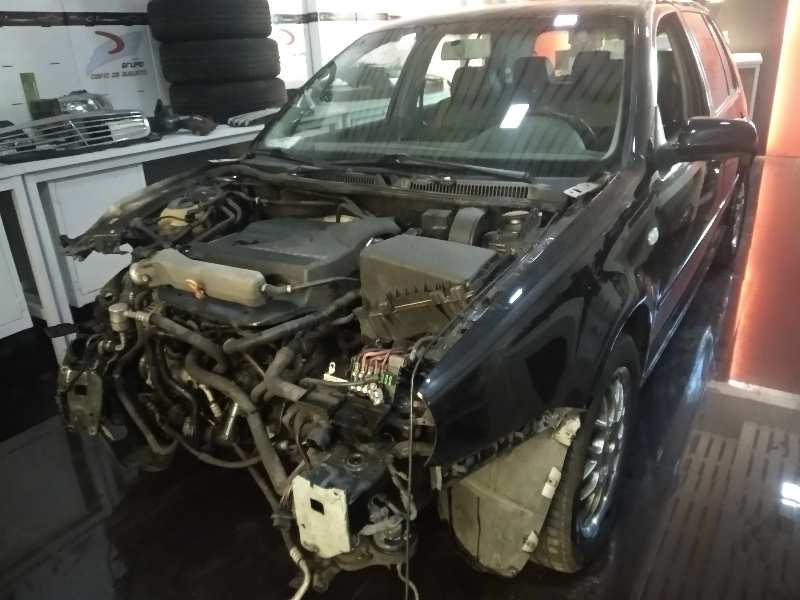 VOLKSWAGEN GOLF IV BERLINA (1J1) GTI   |   09.97 - 12.03 foto 3