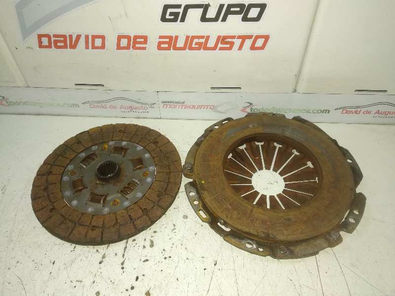 KIT EMBRAGUE TOYOTA COROLLA (E12) 2.0 D-4D Luna Berlina