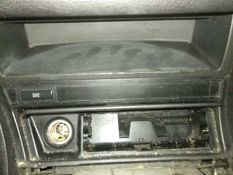 CENICERO BMW SERIE 3 COMPACT (E46) 316ti   |   06.01 - 12.05