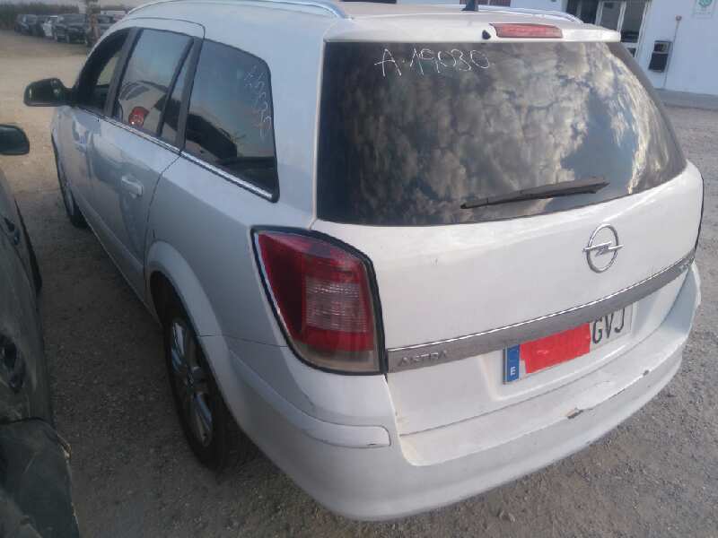 OPEL ASTRA H CARAVAN Cosmo   |   04.07 - ... foto 3