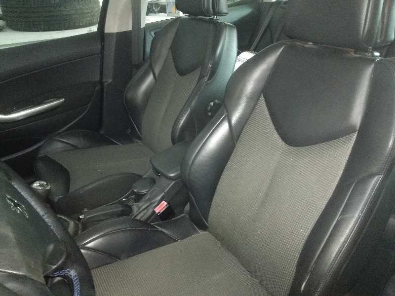 PEUGEOT 308 Confort   |   0.07 - ... foto 6