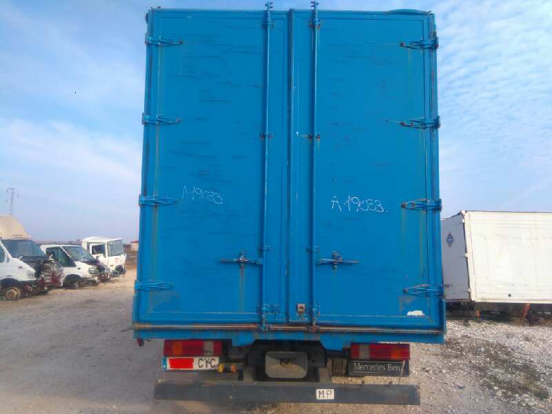 MERCEDES ACTROS 4-EJES 6-CIL. SERIE/BM 3235  (8X4/4)  OM 501 LA L (Largo)   |   06.96 - 12.03 foto 4