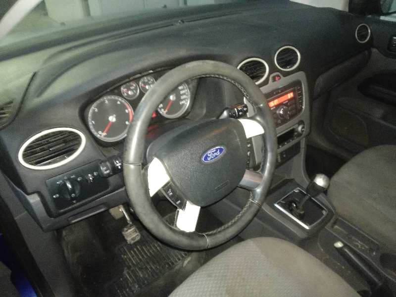 FORD FOCUS BERLINA (CAP) Ambiente (D) Motor 1,6 Ltr. - 66 kW TDCi CAT foto 7