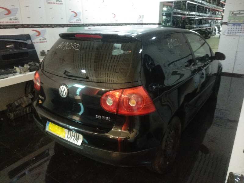 VOLKSWAGEN GOLF V BERLINA (1K1) Conceptline (E)   |   0.03 - ... foto 12