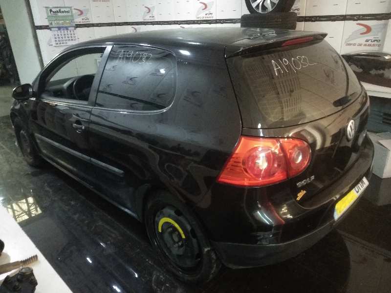 VOLKSWAGEN GOLF V BERLINA (1K1) Conceptline (E)   |   0.03 - ...