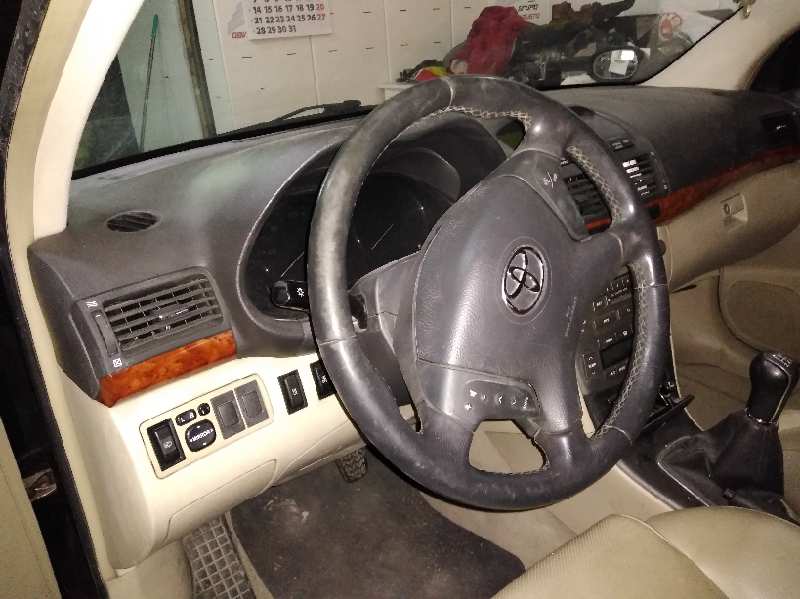 TOYOTA AVENSIS BERLINA (T25) 2.0 D4-D Executive Berlina (5-ptas.)   |   0.03 - ... foto 8
