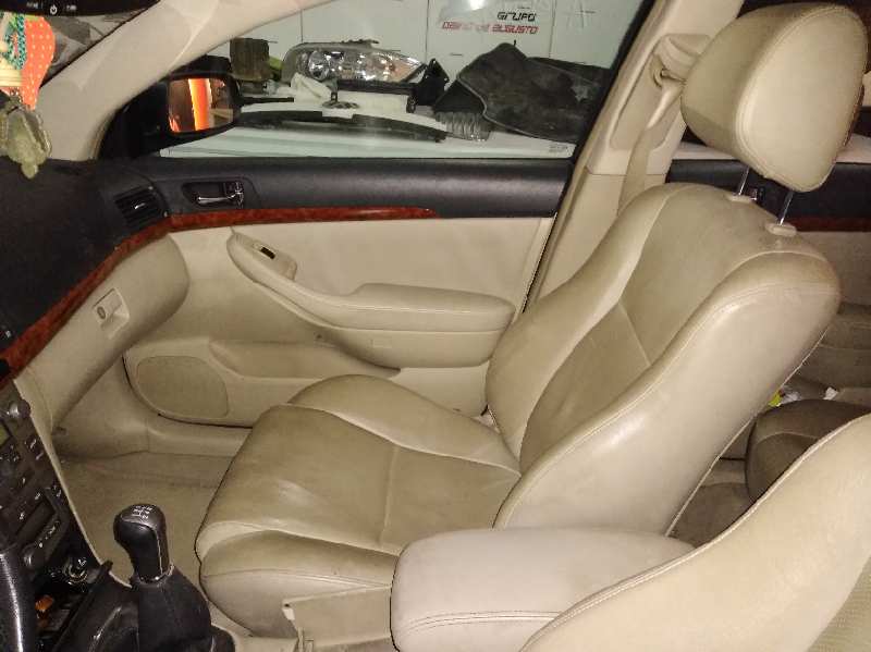TOYOTA AVENSIS BERLINA (T25) 2.0 D4-D Executive Berlina (5-ptas.)   |   0.03 - ... foto 9