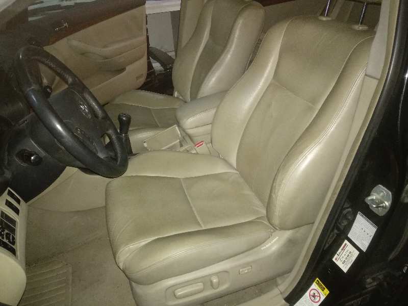 JUEGO ASIENTOS TOYOTA AVENSIS BERLINA (T25) 2.0 D4-D Executive Berlina (5-ptas.)   |   0.03 - ...