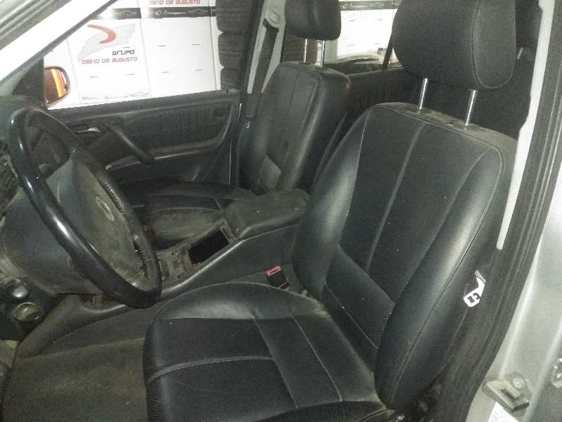 MERCEDES CLASE M (W163) 400 CDI (163.128)   |   05.01 - 12.05 foto 12