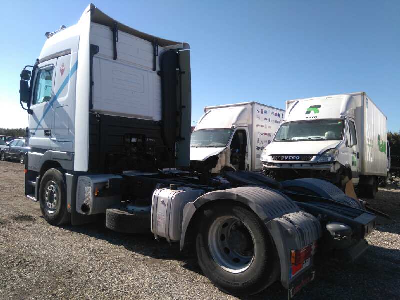 MERCEDES-BENZ ACTROS 2/3 2 - EJES / 6 CIL. 1846  4X2   OM 501 LA L (Largo) Motor 12,0 Ltr. - 335 kW V6 Diesel (OM 501 LA) foto 6