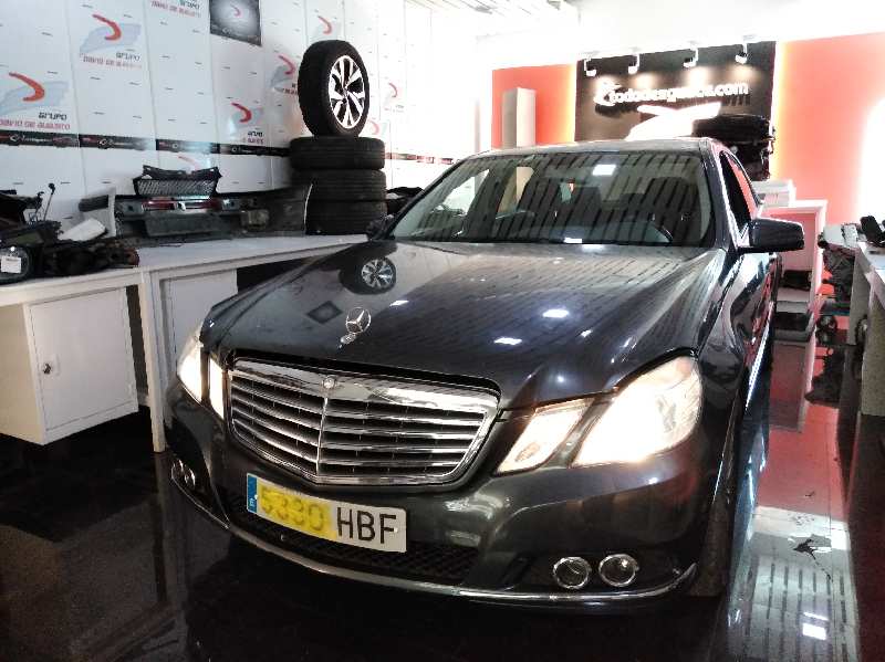 MERCEDES CLASE E (W212) LIM. 220 CDI BlueEfficiency (212.002)   |   01.09 - 12.14 foto 2