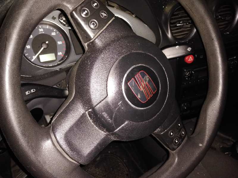 SEAT CORDOBA BERLINA (6L2) Fresh Motor 1,9 Ltr. - 74 kW TDI foto 10