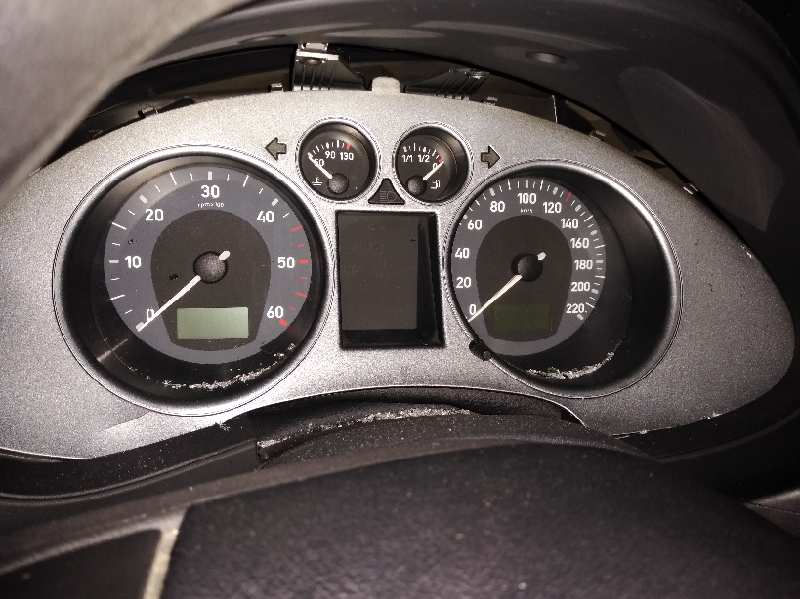 SEAT CORDOBA BERLINA (6L2) Fresh Motor 1,9 Ltr. - 74 kW TDI foto 11