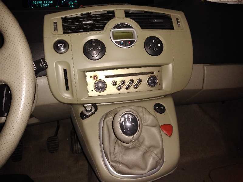RENAULT SCENIC II Authentique Motor 1,9 Ltr. - 88 kW dCi Diesel