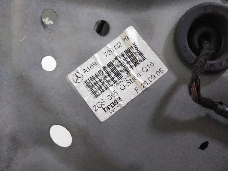 ELEVALUNAS TRASERO DERECHO MERCEDES CLASE A (W169) A 160 BE Red & Black (169.331)   |   06.09 - ...
