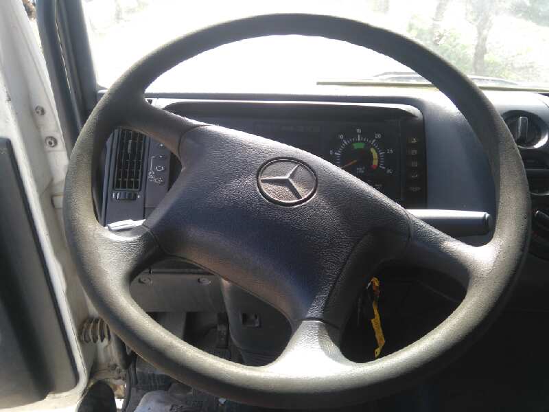 MERCEDES-BENZ ATEGO 6 CYL. 4X4 2005 -> * OM 906 LA III 2