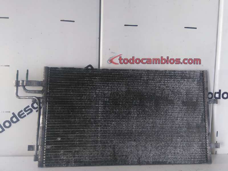 CONDENSADOR / RADIADOR  AIRE ACONDICIONADO FORD FOCUS BERLINA (CAP) Ambiente (D)