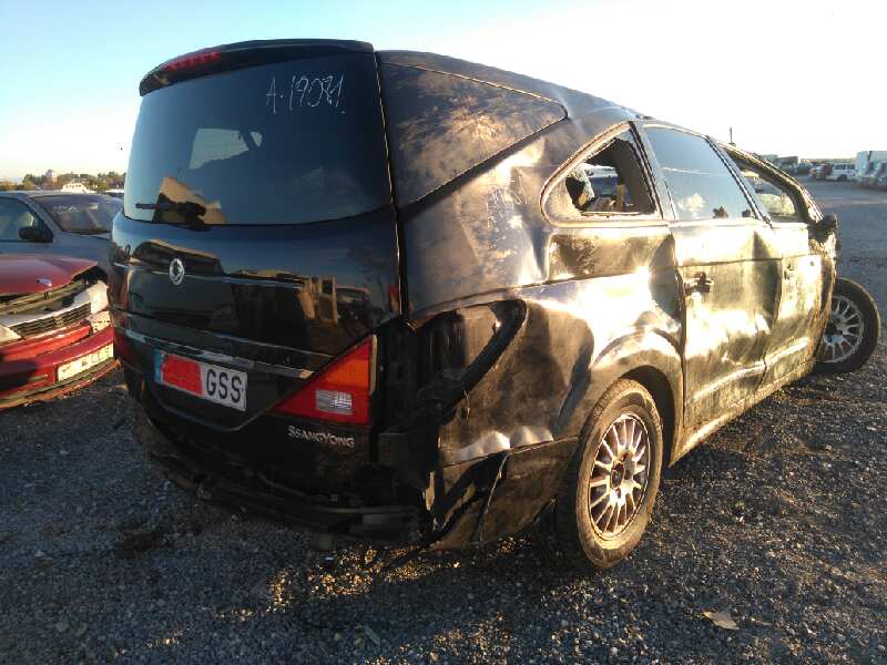 SSANGYONG RODIUS Xdi Motor 2,7 Ltr. - 120 kW Turbodiesel CAT foto 4