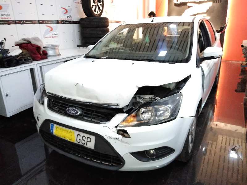 FORD FOCUS BERLINA (CAP) Ambiente (D) Motor 1,6 Ltr. - 66 kW TDCi CAT foto 2