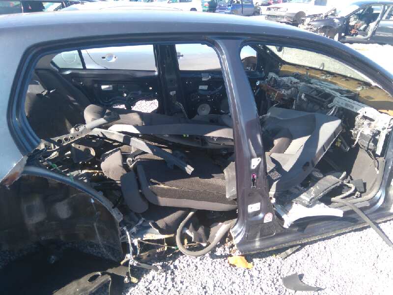 VOLKSWAGEN GOLF V BERLINA (1K1) * BGU foto 5