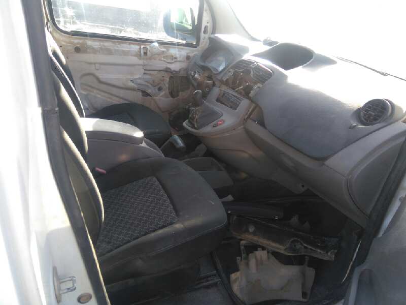 RENAULT KANGOO Furgón Confort Motor 1,5 Ltr. - 50 kW dCi Diesel foto 6