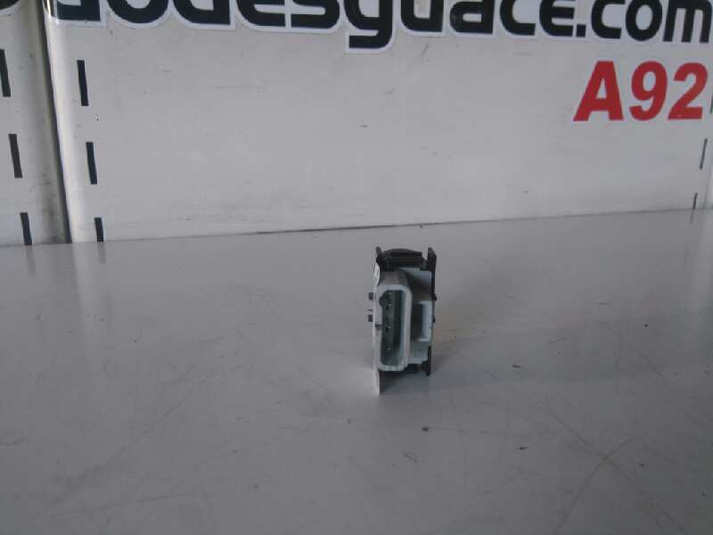MANDO LIMPIA TRASERO foto 2