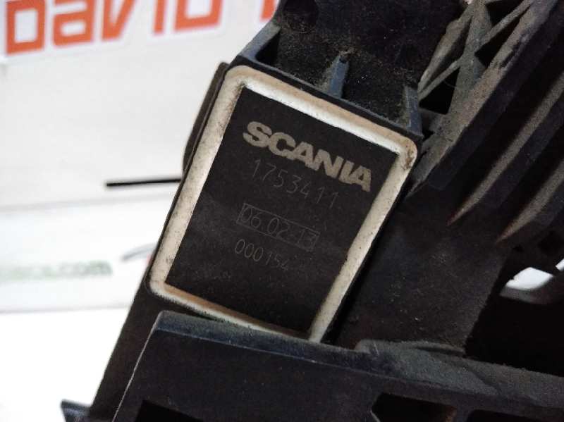 PEDAL ACELERADOR foto 2