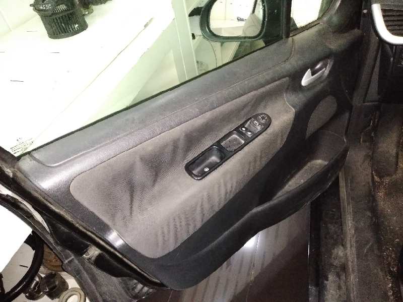 PEUGEOT 207 XAD   |   05.06 - 12.10 foto 10