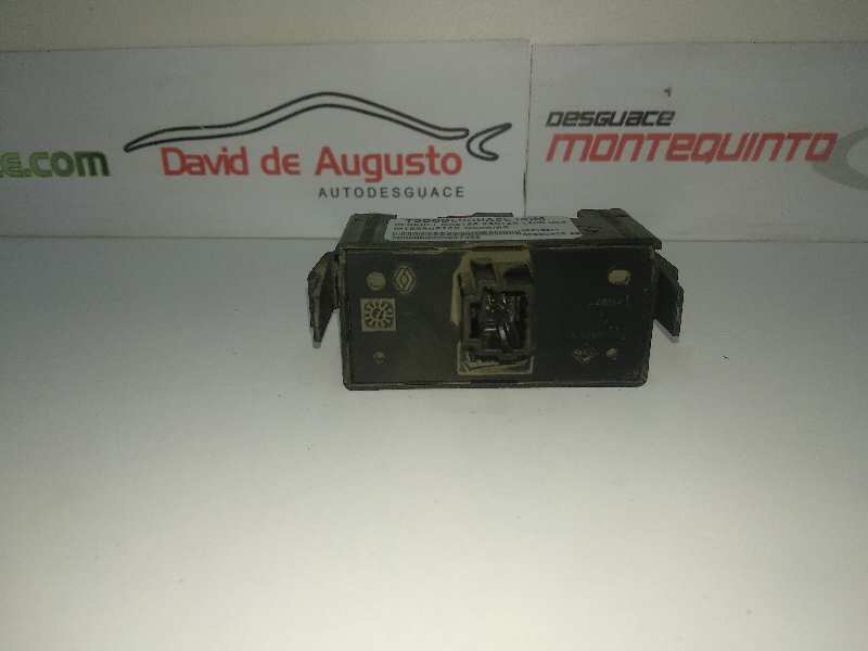 INTERRUPTOR WARNING RENAULT MASTER KASTEN L2H3 GKa 3,5t   |   08.10 - 12.18