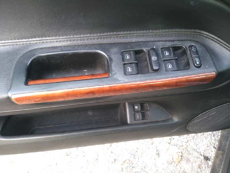 VOLKSWAGEN PASSAT VARIANT (3B6) V6 TDI Comfortline Family   |   05.02 - ... foto 5