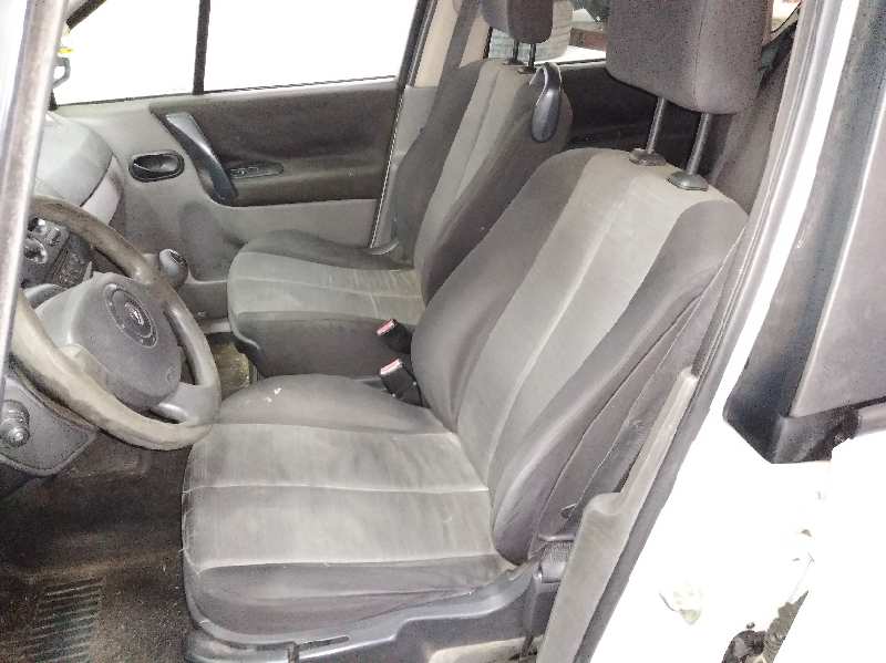 RENAULT SCENIC II Authentique Motor 1,5 Ltr. - 60 kW dCi Diesel foto 12