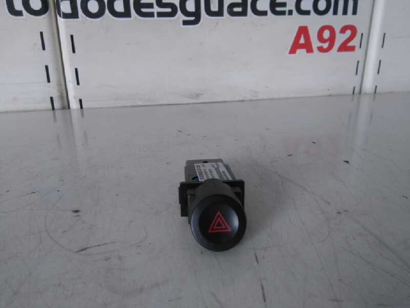 INTERRUPTOR WARNING foto 2