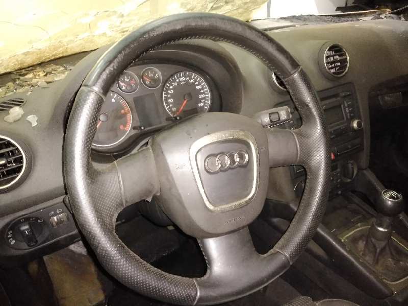 AUDI A3 (8P) 2.0 TDI Ambiente (DPF)   |   04.05 - 12.12 foto 12