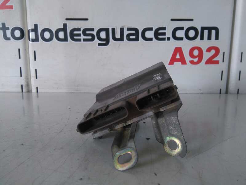CENTRALITA MOTOR UCE TOYOTA COROLLA (E12) 2.0 D-4D Luna Berlina
