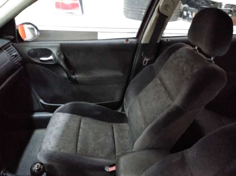 OPEL VECTRA B BERLINA Básico (1999->) Motor 2,0 Ltr. - 74 kW DTI foto 10
