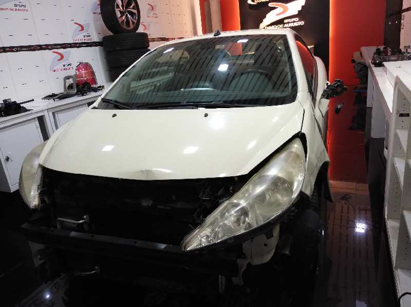 PEUGEOT 207 CC Sport   |   0.07 - ... foto 2
