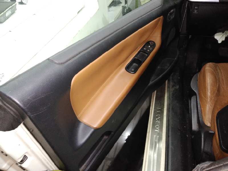 PEUGEOT 207 CC Sport   |   0.07 - ... foto 10