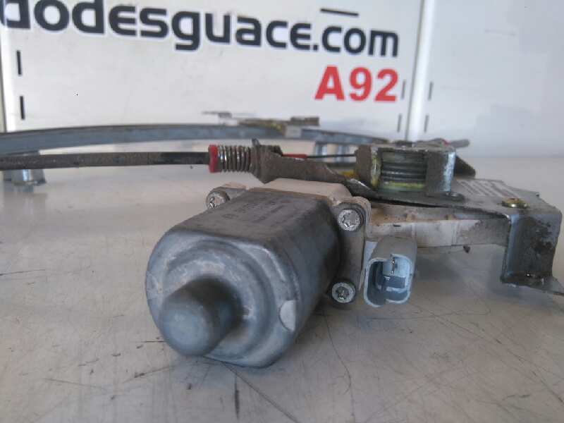 ELEVALUNAS DELANTERO IZQUIERDO NISSAN MICRA (K12E) Visia