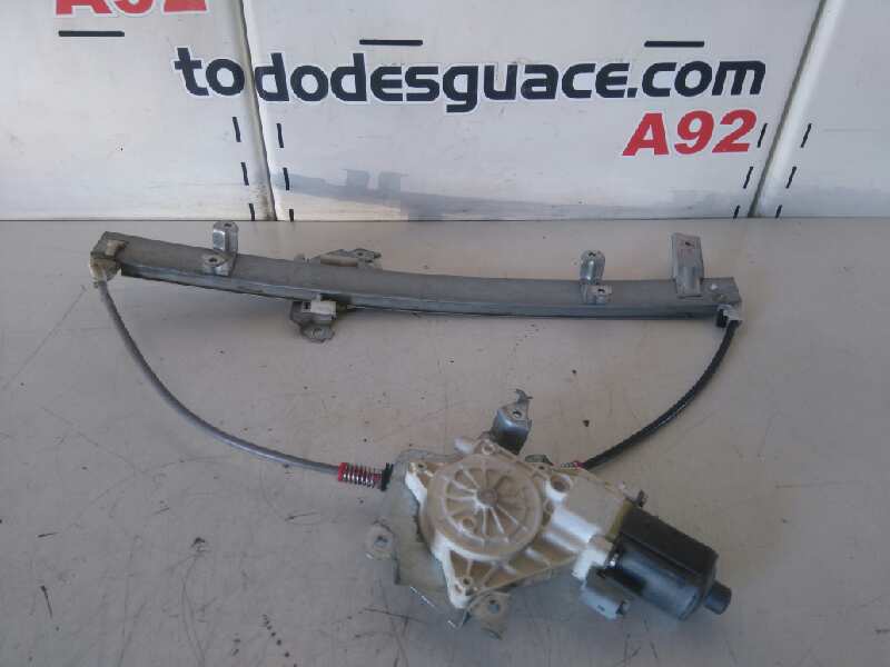 ELEVALUNAS DELANTERO IZQUIERDO NISSAN MICRA (K12E) Visia
