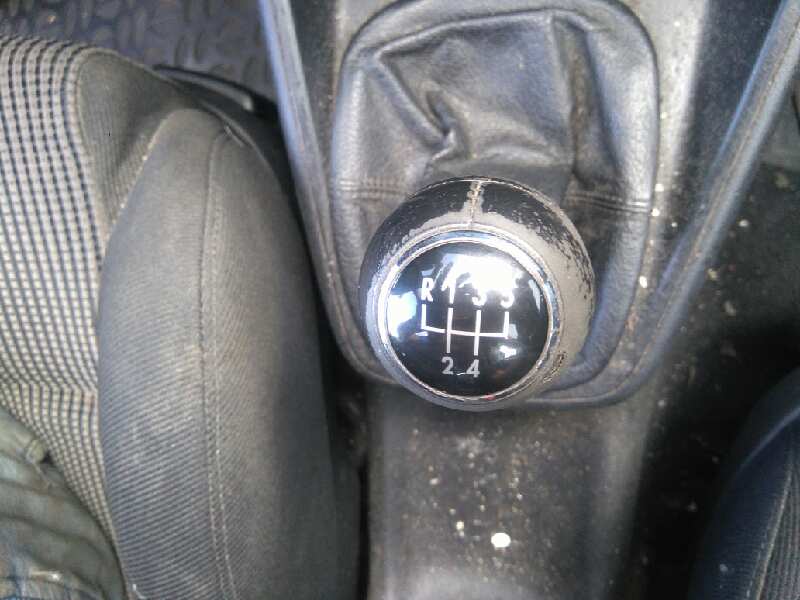 VOLKSWAGEN GOLF IV BERLINA (1J1) Advance Motor 1,9 Ltr. - 81 kW TDI